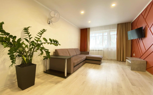 Апартаменты Добрые Сутки на Мухачева 133/2-49