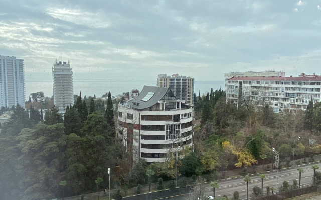 Prostornye Apartamenty V Tsentre Sochi Naprotiv Tsirka Flat