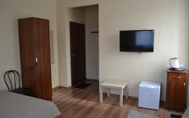 Home Hotel