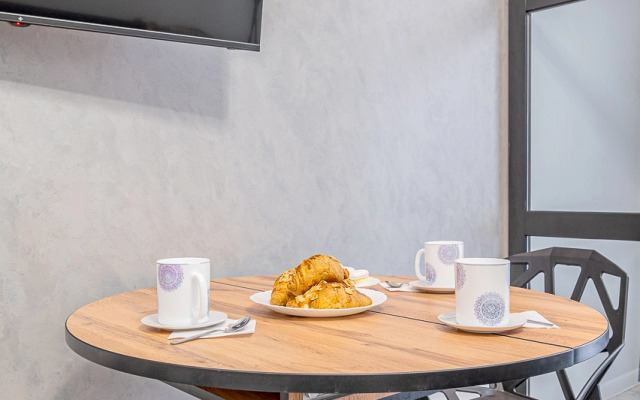 Апартаменты 2 Космонавтов 108Е