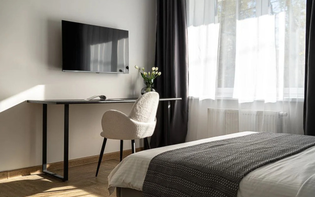 Monochrome Ot Seti Good Vibes Apartments Apartments