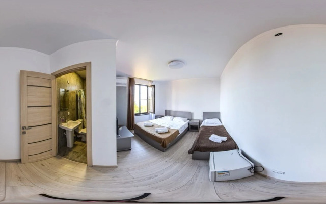 Feniks Guest House