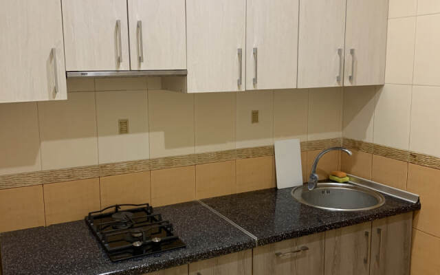 S San Uzlom Na Etazhe Flat