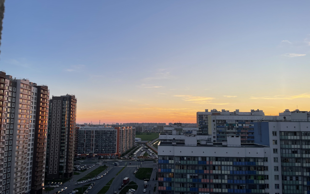 Uyutnaya Dvukhkomnatnaya Nedaleko Ot Metro Devyatkino Apartments