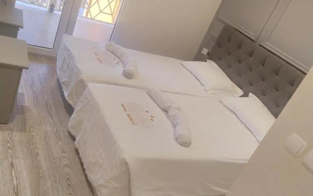 Konti Hotel