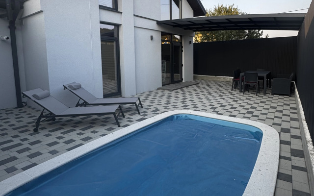 Шале Меот Coral