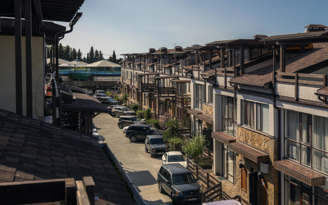 Apartments Mandarin Park 7