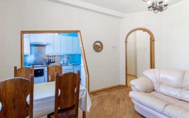 Apartlux Mayakovskaya 2 Apartments