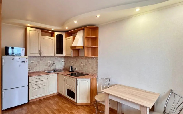 Na Vasilenko 16/1 Flat