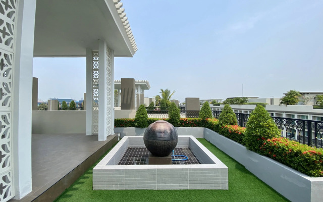 Dusit Grand Park 2 by YuraSan Flat