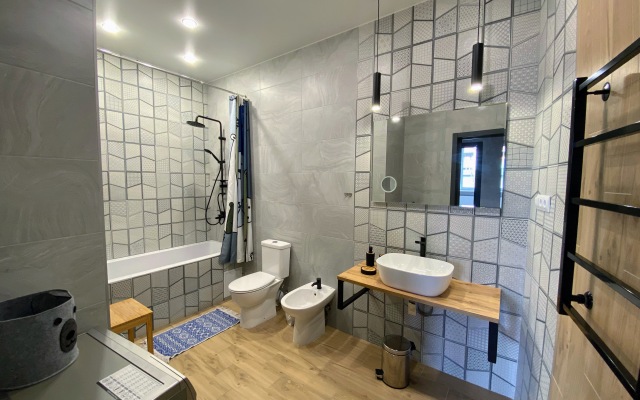 Квартира 2-комнaтная в истopичecкoй чacти гopода