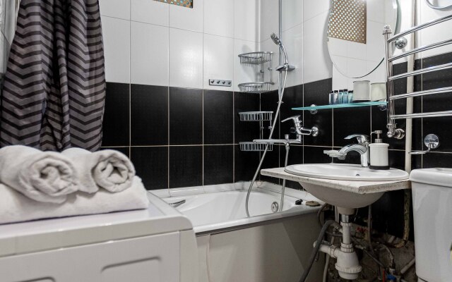 Апартаменты на Севастопольском проспекте