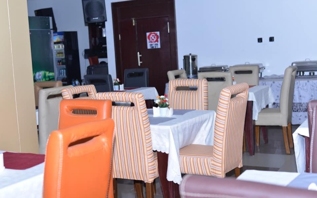 Larema International Hotels & Suites Asaba Hotel