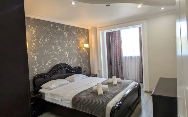 S Dvumya Spalnyami I Bolshoy Vannoy Flat