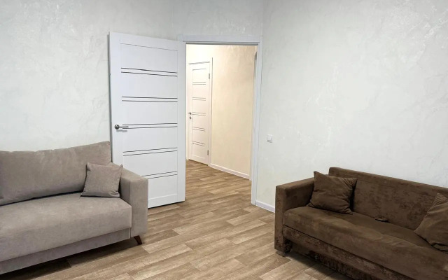 Tryokhkomnatnaya Kvartira V Mezhdurechye Flat