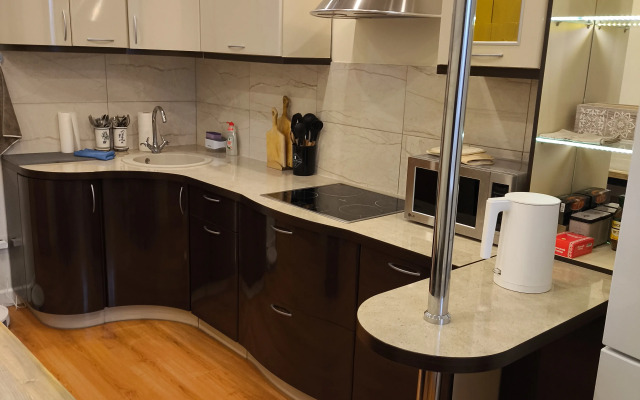 Bolshaya dvushka ryadom s vokzalom Flat