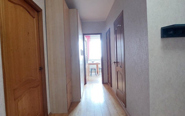 Prostornaya kvartira ryadom s m. Mitino Flat