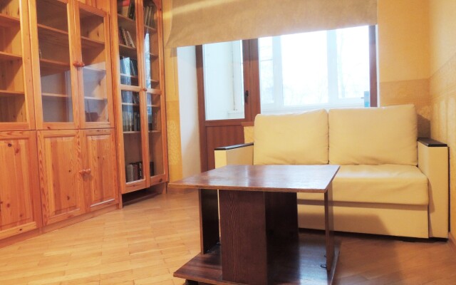 Prospekt Krasnoy Armii 3 Apartments