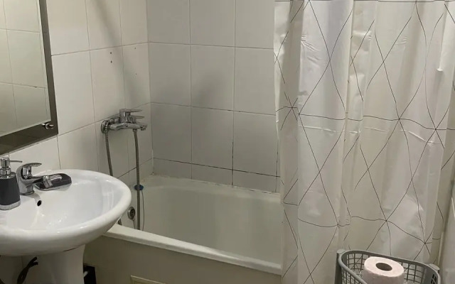 Ryadom S Zhd Vokzalom Flat
