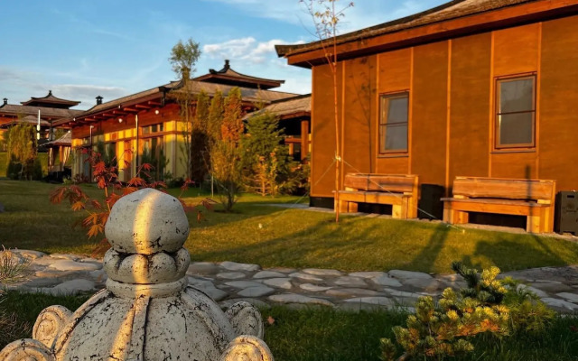 Sunrise Village Apart-Hotel