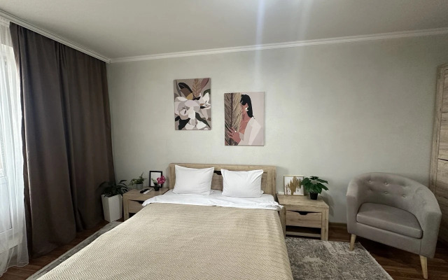 Na prospekte Deriglazova 51 Flat