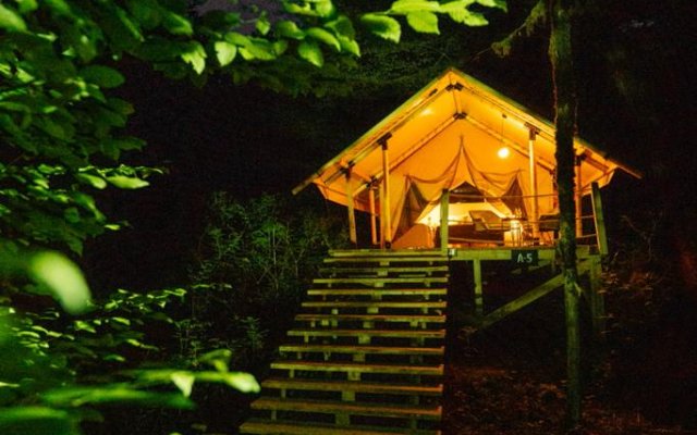 Luchshee Mesto glamping