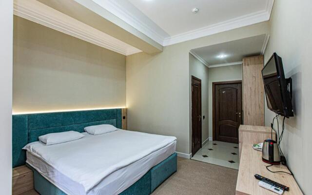 Kaier Hotel