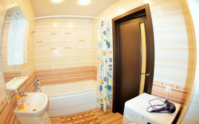 Luchshie Apartments Na Chapaeva 8