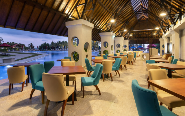 Sheraton Kosgoda Turtle Beach Resort