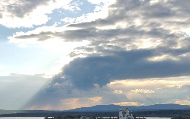 Апартаменты с Видом на Озеро Чебаркуль