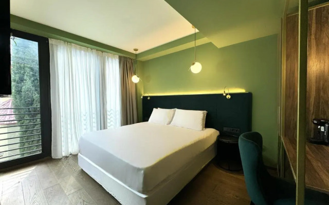Design Hotel & Private Spa – Tbilisi Edition Hotel