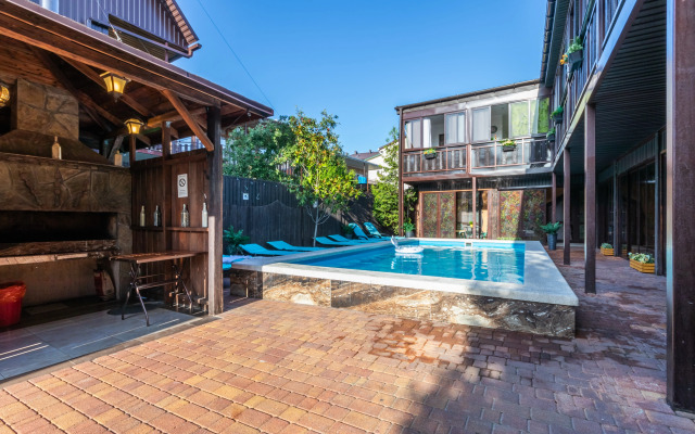 Villa Lychiya 2 Guest House