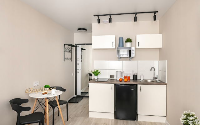 Апартаменты TopHouse на Калинина 105, 8