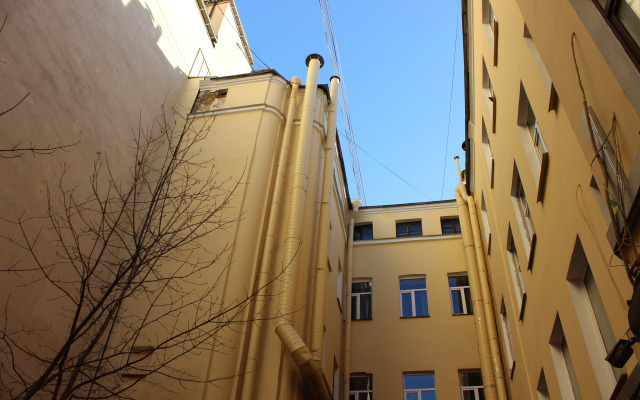 Studiya na Nevskom 112 Apartments