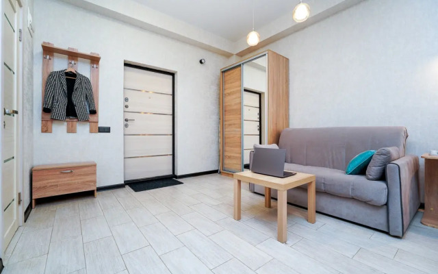 7 Krymskiy Mamayka Apartment