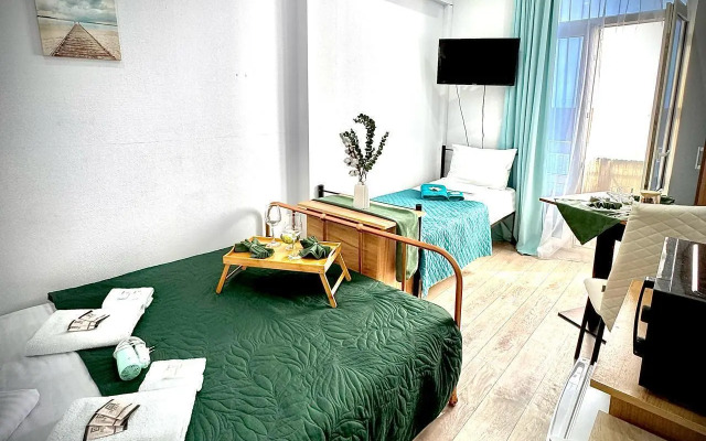 Апартаменты 13 на Ривьерском переулке 7