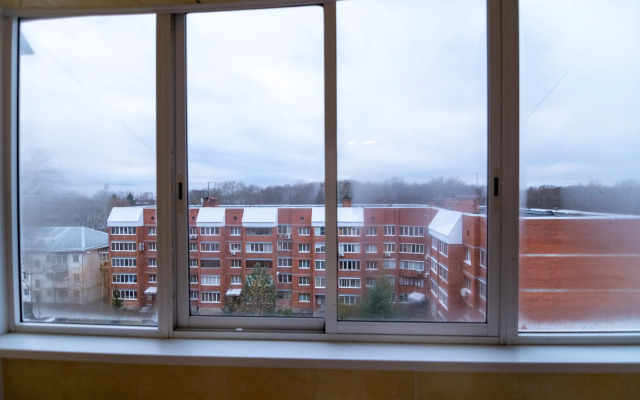 V otlichnom rayone na troikh Apartments