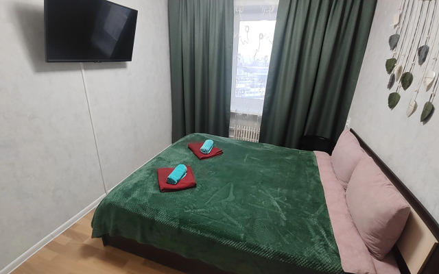 Tryokhkomnatnaya S Razdelnymi Spalnyami I Balkonom Flat