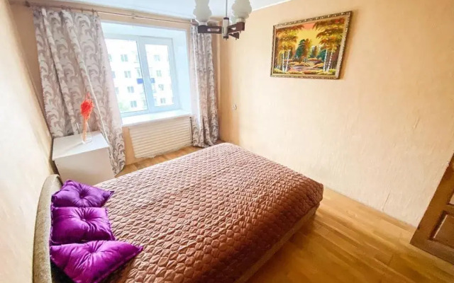 Na Bulvare Ibragimova, 35/1 Flat