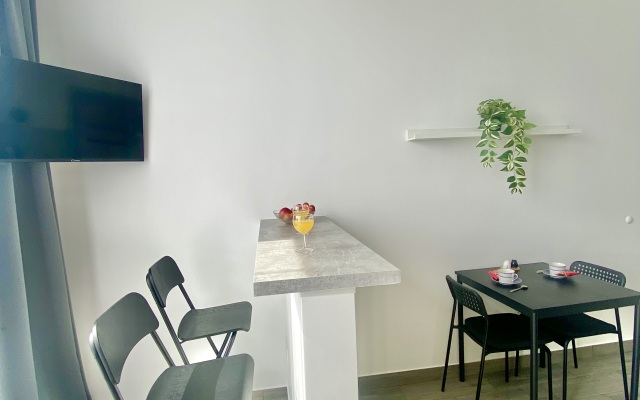 U samogo morya Atlantis Apartments