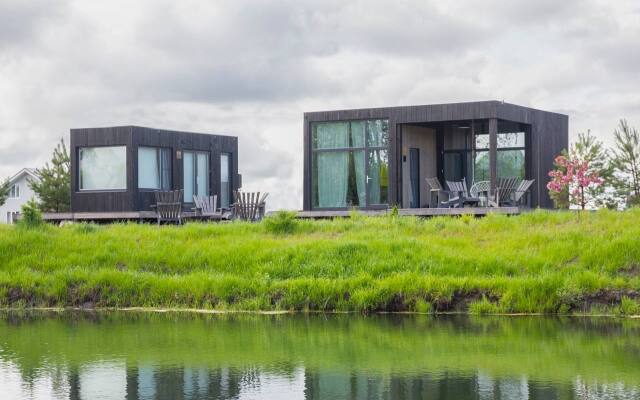 Uyutnyij Dom S Panoramnyimi Oknami House