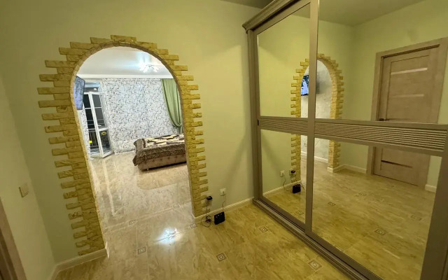 Uyutnaya ryadom s mamaevym kurganom Flat
