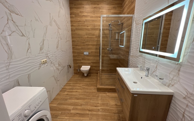 Квартира трехкомнатная Крымская 22