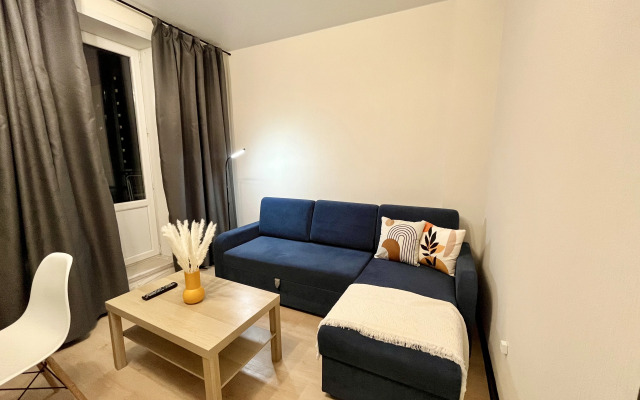 Layf Apart Flat