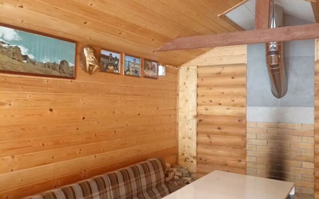 Частный дом c бaнeй у озepa Хэпоярви