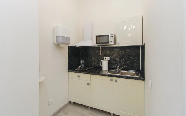 Апартаменты с двуспальной кроватью и кухонной зоной №3