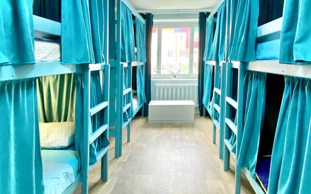 Compass Mini Hotel Hostel