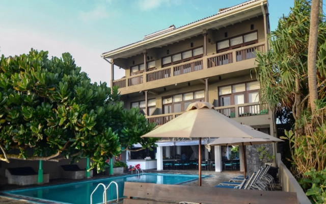 At Ease Beach Hotel