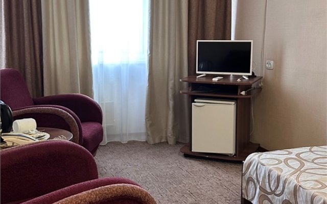 Druzhba Hotel