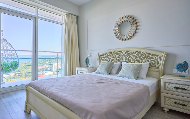 Апартаменты с Шикарным Видом на Море в Центре Сочи